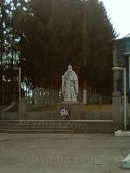 Пам'ятник Петру Могилі у селі Михайлівка-Рубежівка
