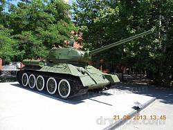Середній танк Т-34-85