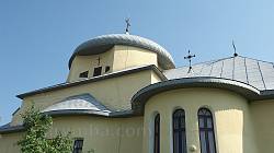 Верхом Свято-Николаевской церкви в Вижнице