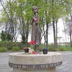 Национальный музей "Мемориал памяти жертв голодоморов в Украине" (г.Киев)