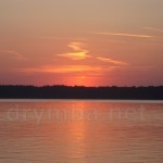 Закат солнца на озере Песочное