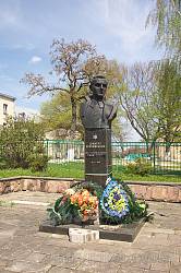 Збараж. Памятник ген.Дмитру Клячковскому