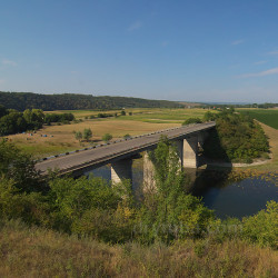 Мост через Збруч между селами окопы и Исаковцы