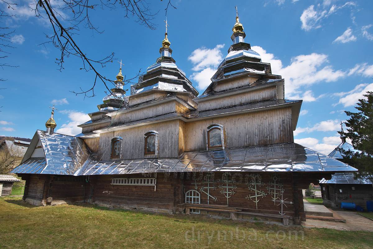 Деревянная Михайловская церковь