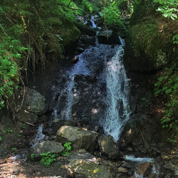 Водопад Шипун в долине реки Озерянка