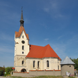 Костел Успіння Діви Марії у місті Скала Подільська