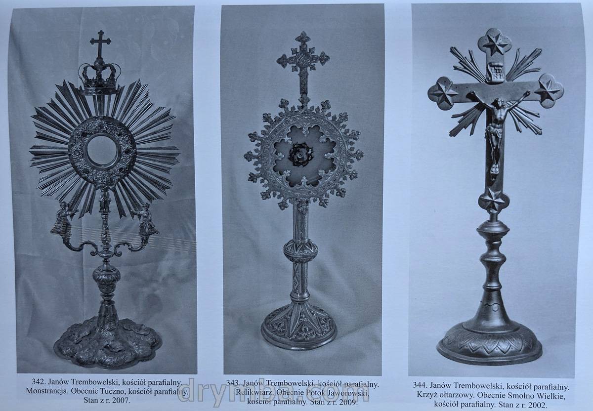 Кресты и монстрации из Яновского храма, ныне в костелах Польши